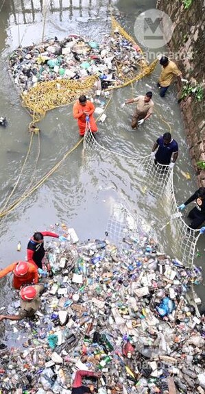 tvm-canal-cm A sanitation worker was drowned in Amayizhanchan canal. Photo: Manorama