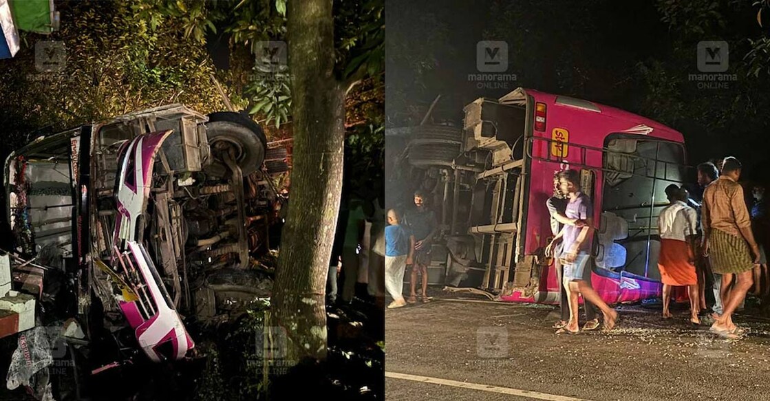The bus then overturned and crashed into the nearby Akshaya Centre. Photo: Manorama. 