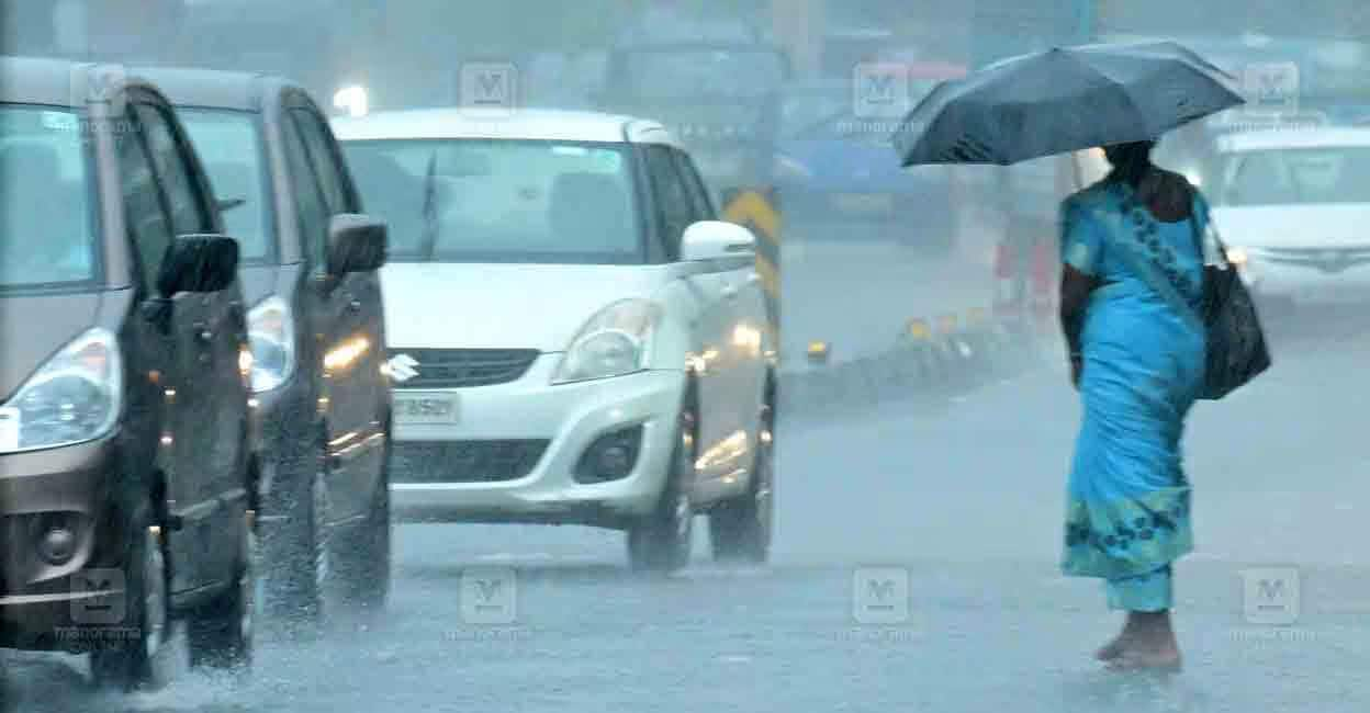 Heavy rain to continue in Kerala: Orange alert in 2 districts today ...