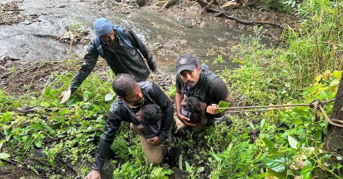 Forest officials rescue tribal family from Attamala forest. Photo:  Ashif Keloth
