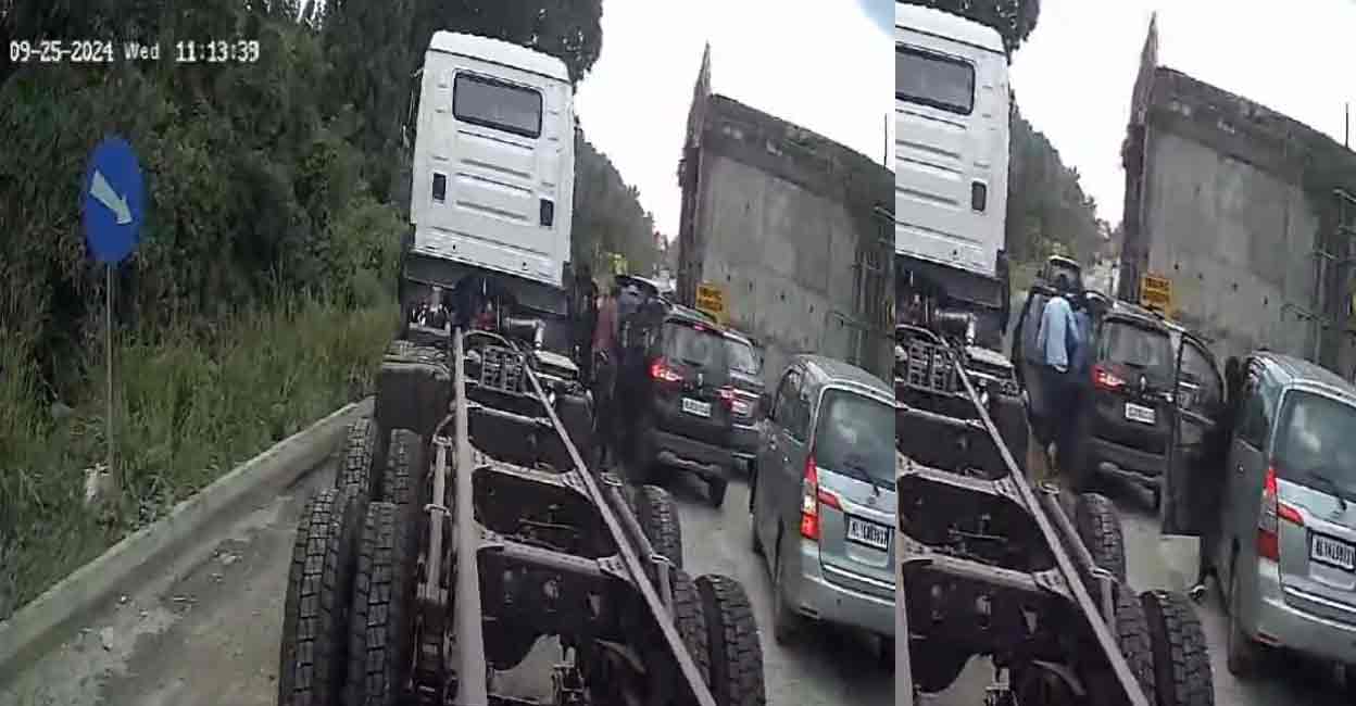  CCTV footage of robbery from nearby vehicles. Photo: Special arrangement