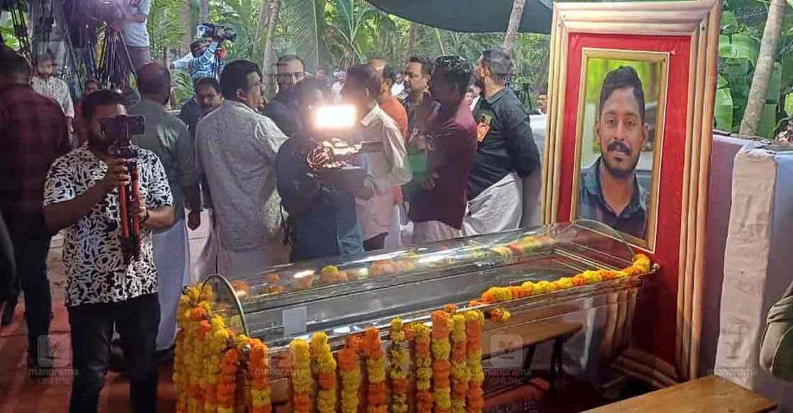 Preparations for Arjun's funeral. Photo: Sajeesh P Sankar/ Manorama