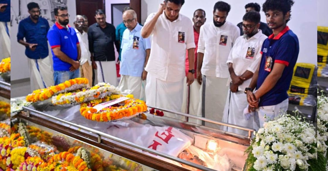 pushpan-homage-calicut Minister Riyas pay last respects to comrade Pushpan. Photo: Special Arrangement