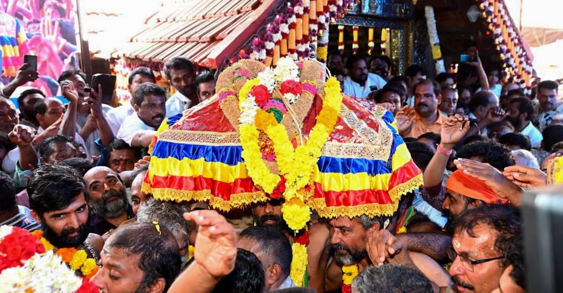 thiruvabharanam-sabarimala Thiruvabharanam procession to Sabarimala. Photo: Manorama