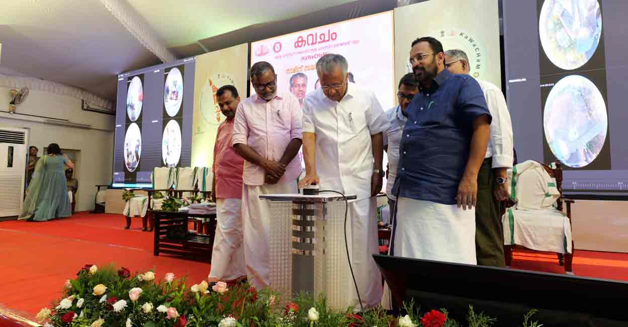 kawacham-pinarayi-rajan Chief Minister Pinarayi Vijayan at inaugural event of advanced warning system 'KaWaCHaM' (Kerala Warnings, Crisis, and Hazard Management). Photo: Facebook/KSDMA