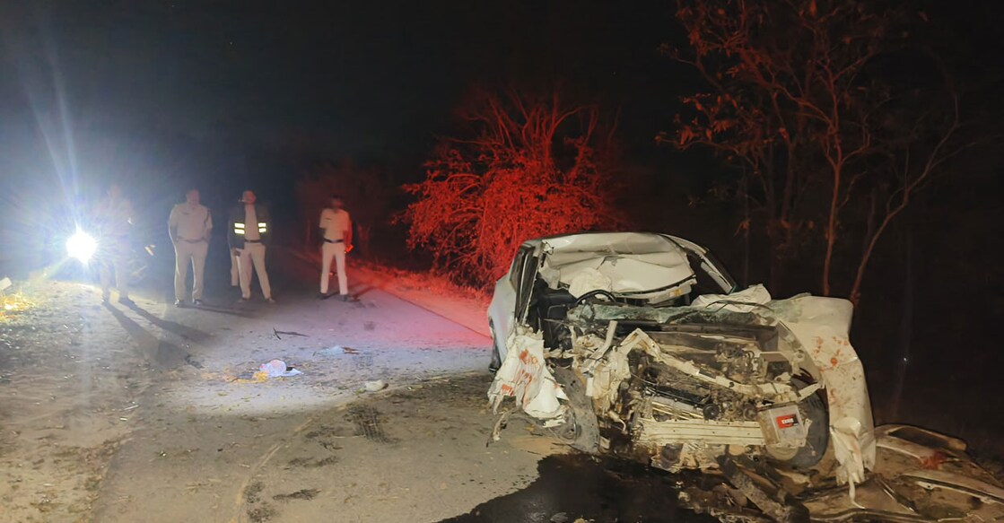 The crashed car in the Ragihalli forest area. Photo: Manorama 
