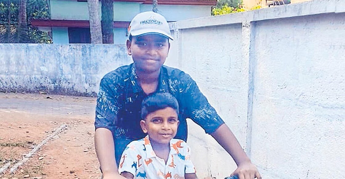 Leon, Neon. Photo: Manorama