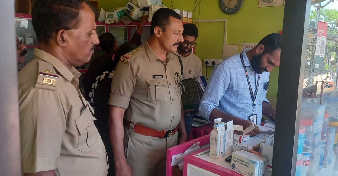 Excise Department and Kerala’s Drugs Control Department officials inspecting the PMBJK at Kanhangad. Photo: Special arrangement
