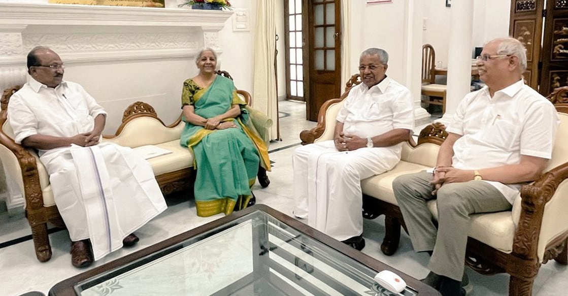 Kerala Governor Rajendra Arlekar, Union Finance Minister Nirmala Sitharaman, Kerala Chief Minister Pinarayi Vijayan and K V Thomas, Special Representative of Kerala Government in Delhi, during a meeting at Kerala House, in New Delhi. Photo: @nsitharamanoffc via PTI
