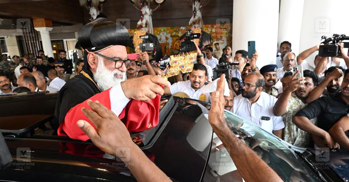 Supreme Baselius Joseph Catholicos Bava received a grand welcome from the believers. Photo: Tony Dominic/Manorama