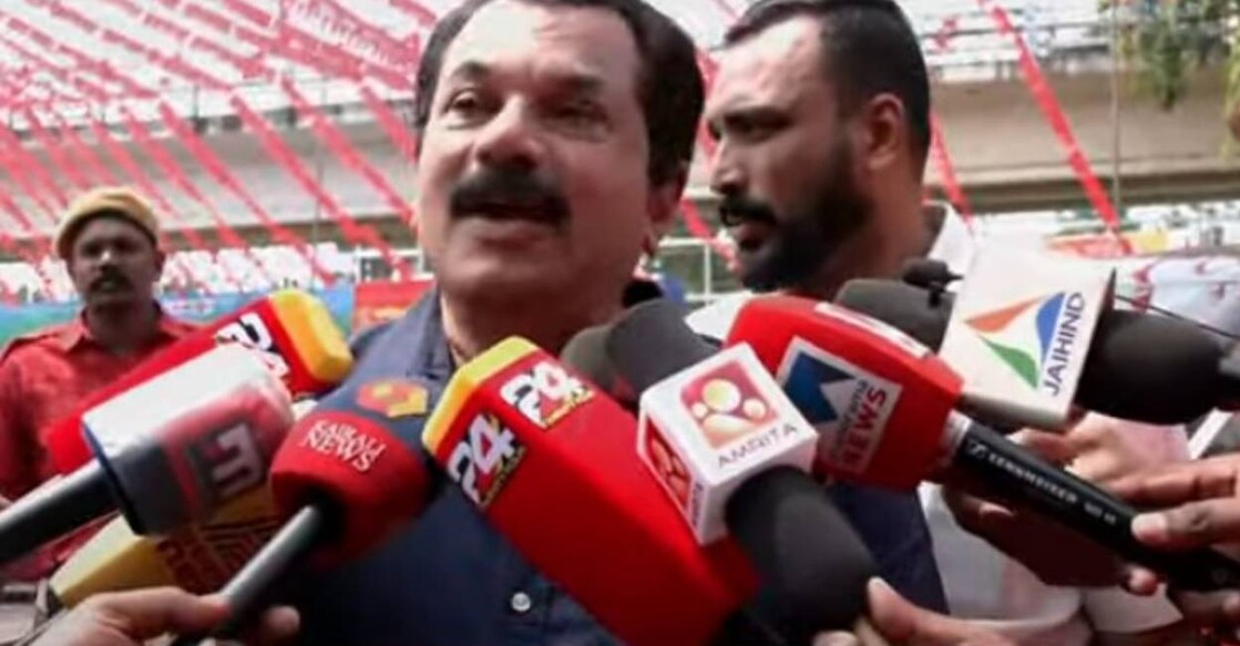 Mukesh addresses media at CPM conference venue in Kollam. Photo: Screengrab/ Manorama News