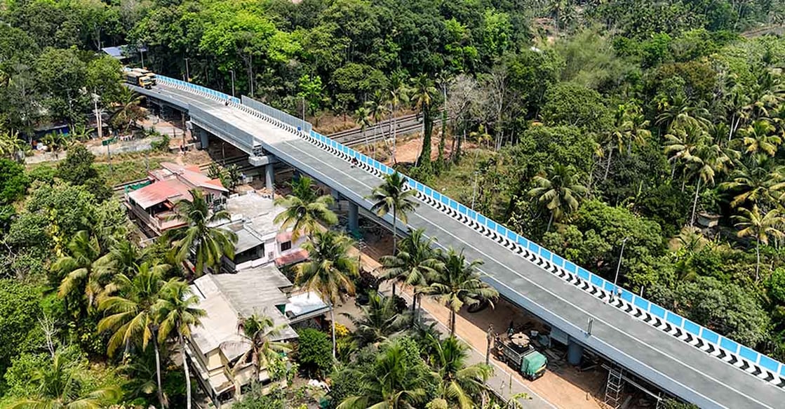 railway-over-bridge Railway Over Bridge in Kottayam. Photo: web.rbdck.com