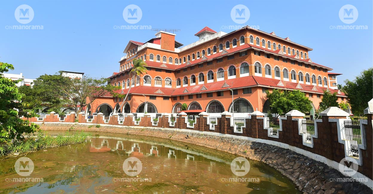kannur-university-3