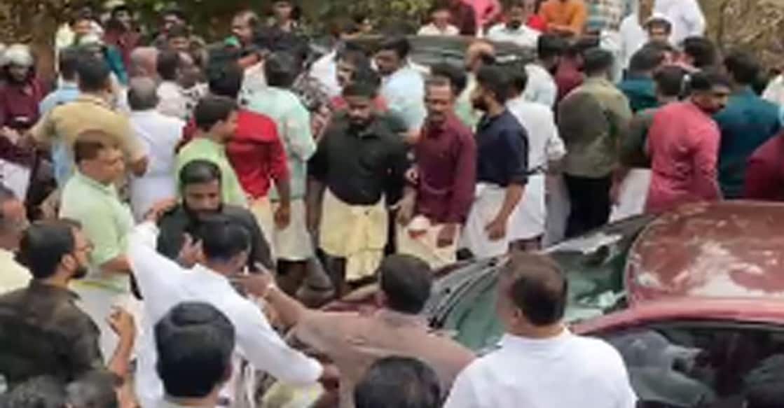 jathiyeri assault The attackers smashed the car’s front glass. The infant, who was in the front seat, was hurt by the glass shards. Photo: Manorama