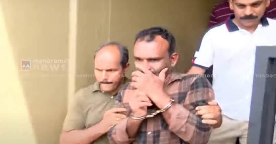 biju-paulose-in-police-custody Police take Biju Paulose to court. Photo: Manorama News