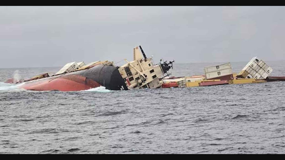 Containship Disaster Ship Sinking Disaster