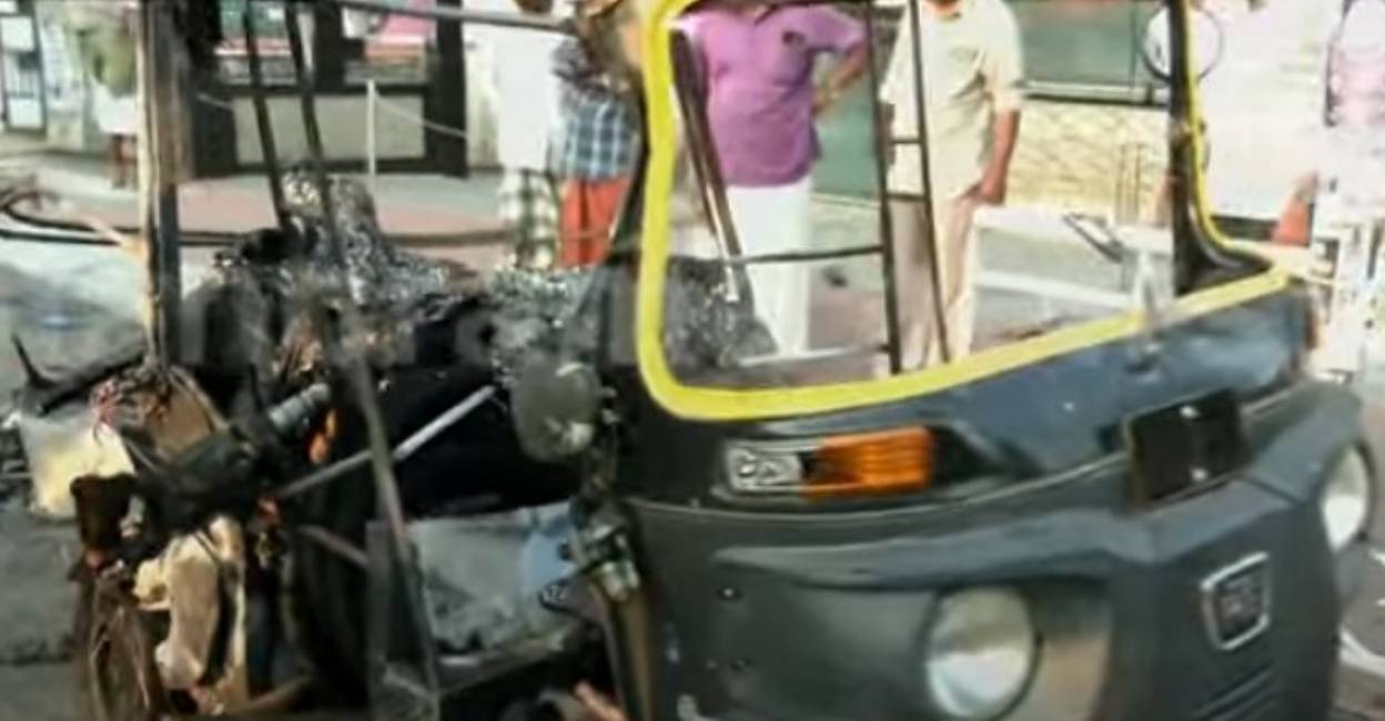 Visuals aired by Manorama News showed the autorickshaw completely gutted in the fire.