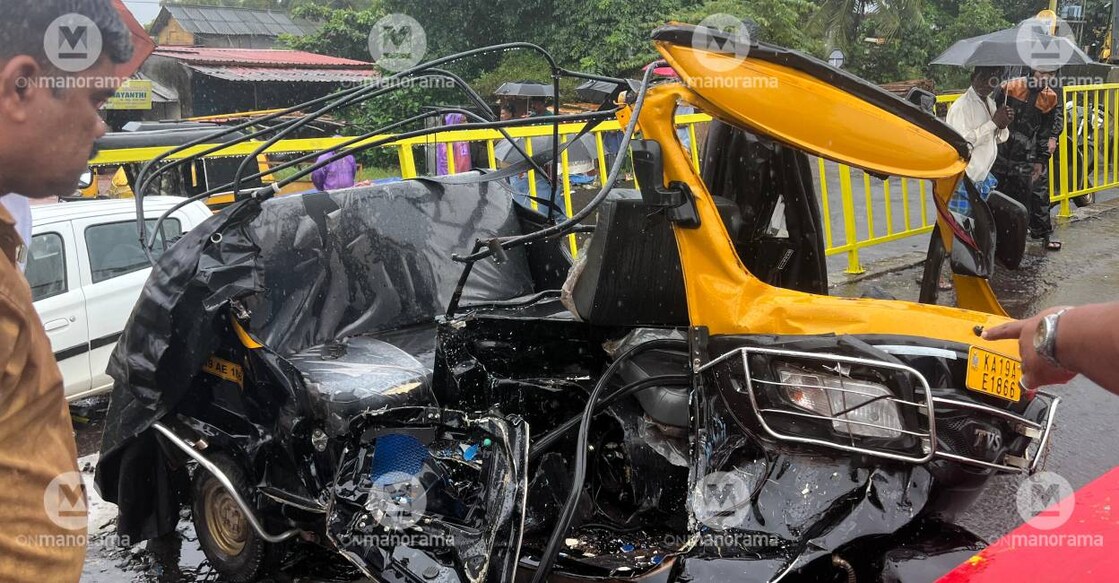 kasaragod-accident-c