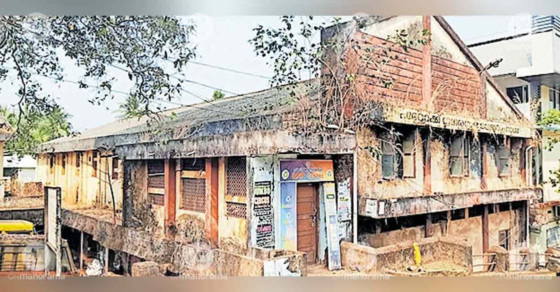 old-town-hall-feroke