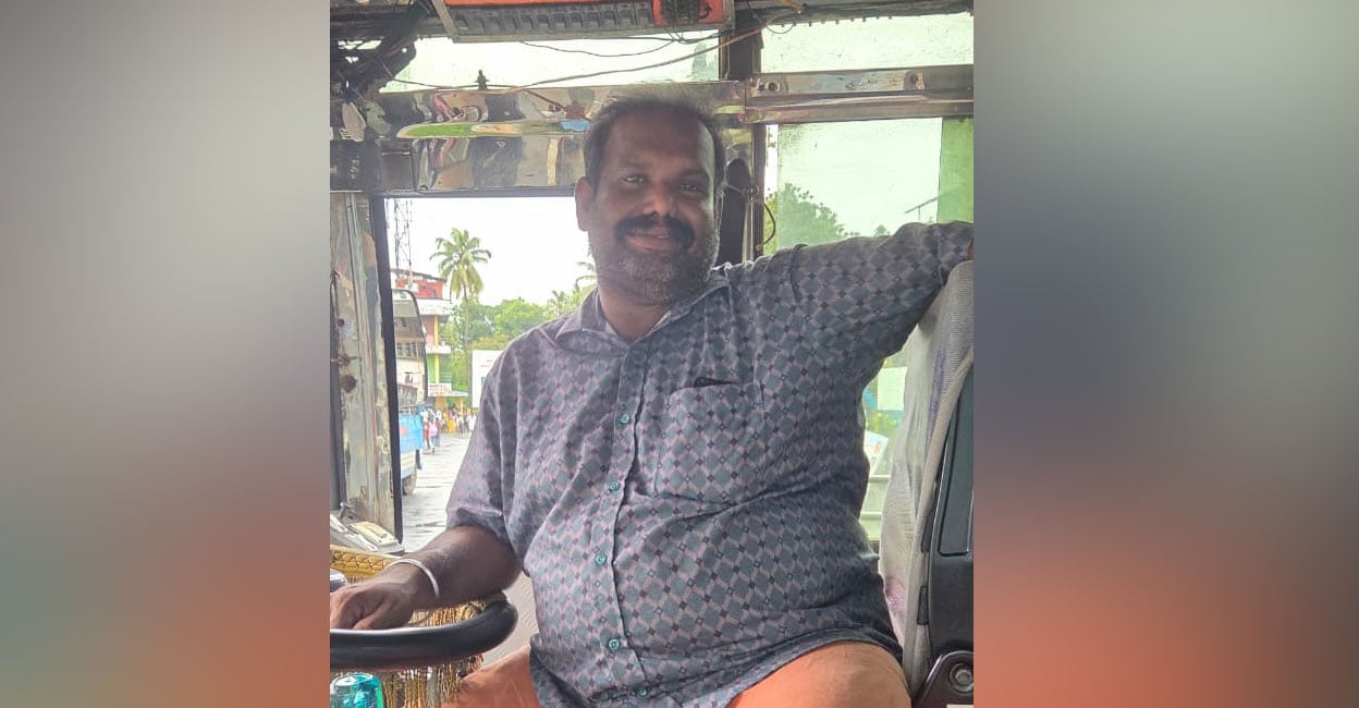 'There was no time to think’: Bus driver dives into Periyar to rescue student who attempted suicide over NEET distress
