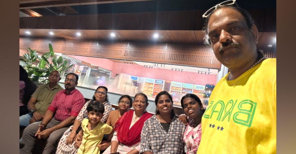 disny-kochi-truck-driver
