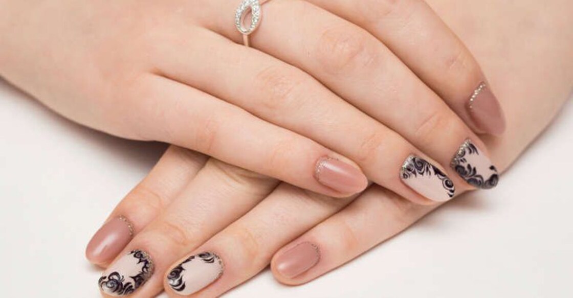 See fingers and know the person