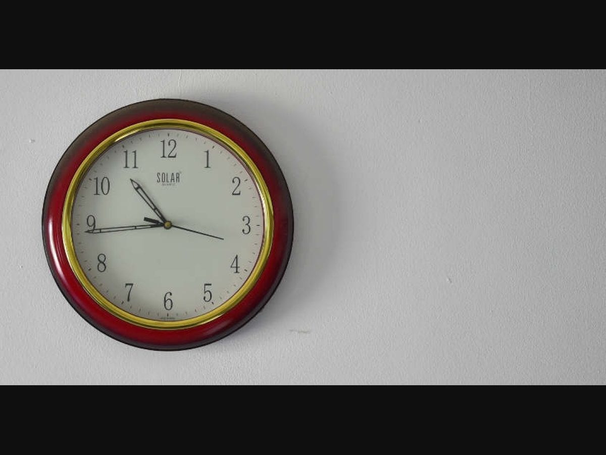 Placing The Clock As Per Vastu Vastu Wall Clock Pendulum