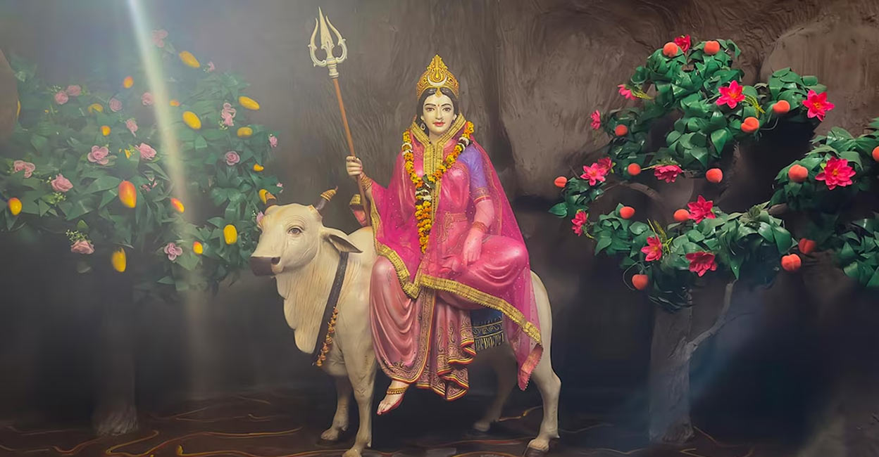 Goddess-Shailaputri-c Shailaputri is the form of Goddess Durga worshipped on day one of Navaratri festival. Image credit: Stockfoo / IstockPhoto