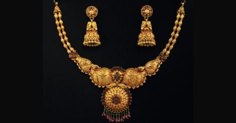 Gold jewelry