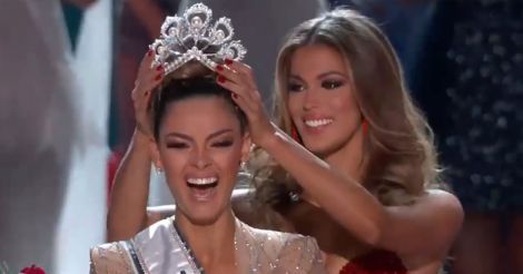 Miss South Africa Demi-Leigh Nel-Peters crowned Miss Universe  2017