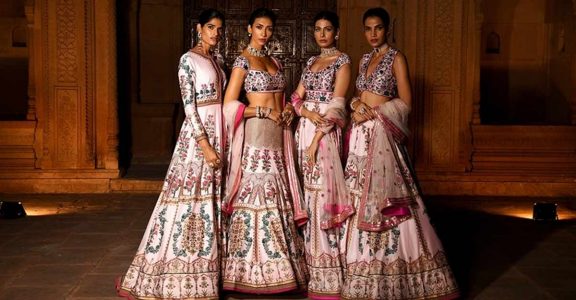 Reynu Taandon's twist to traditional wedding weaves. Reynu Taandon's twist to traditional wedding weaves.