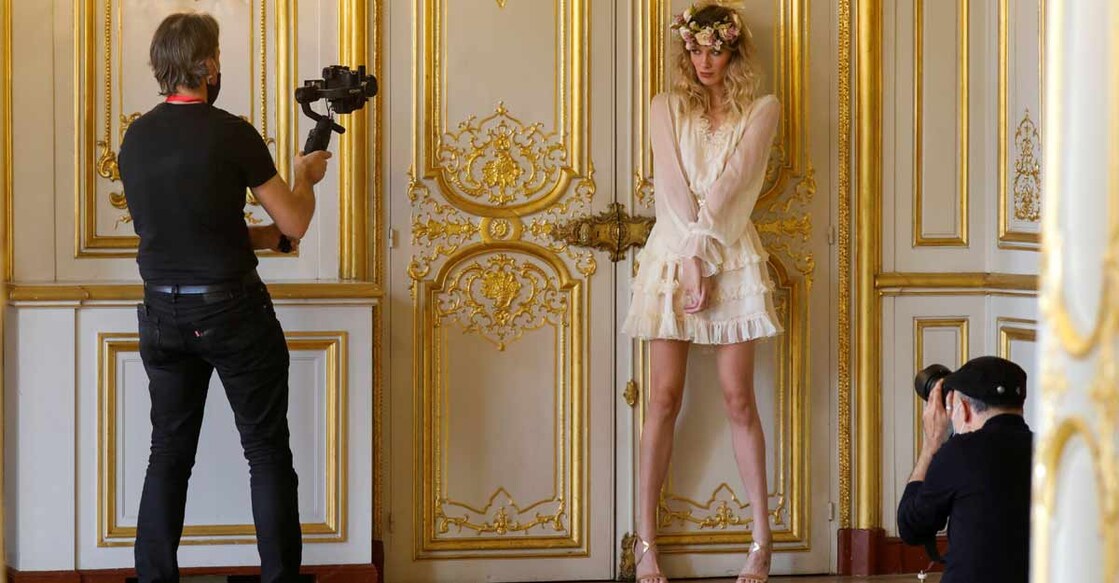 FASHION-PARIS-PREVIEW
