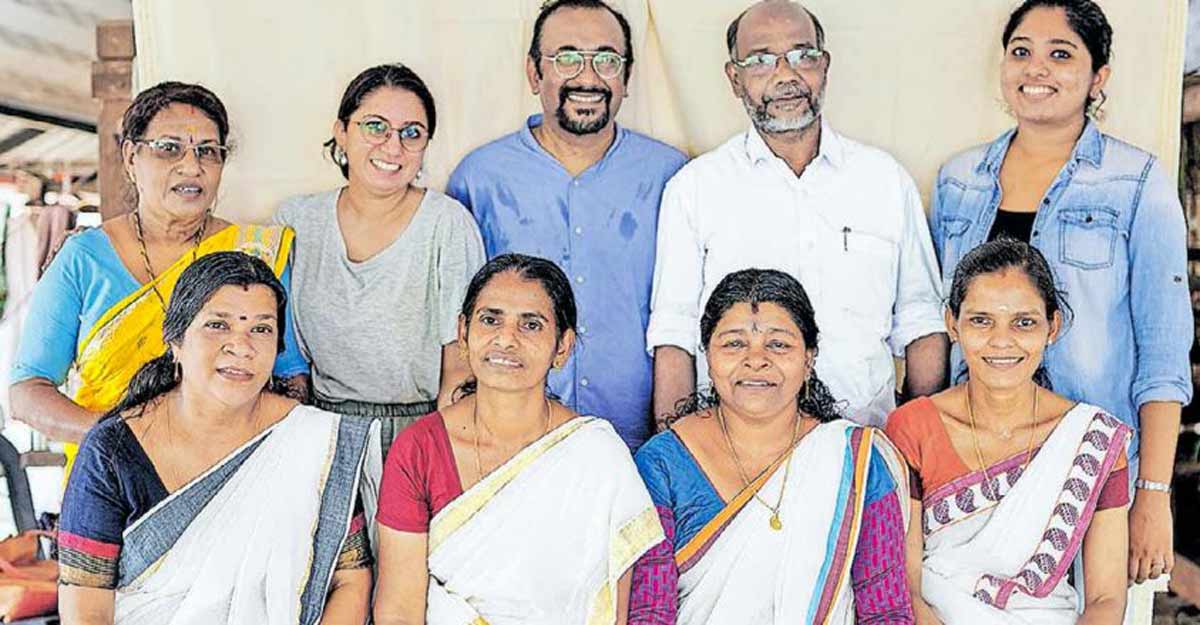 save-the-loom-launch-new-saree-for-advocates2-c save-the-loom-launch-new-saree-for-advocates2-c