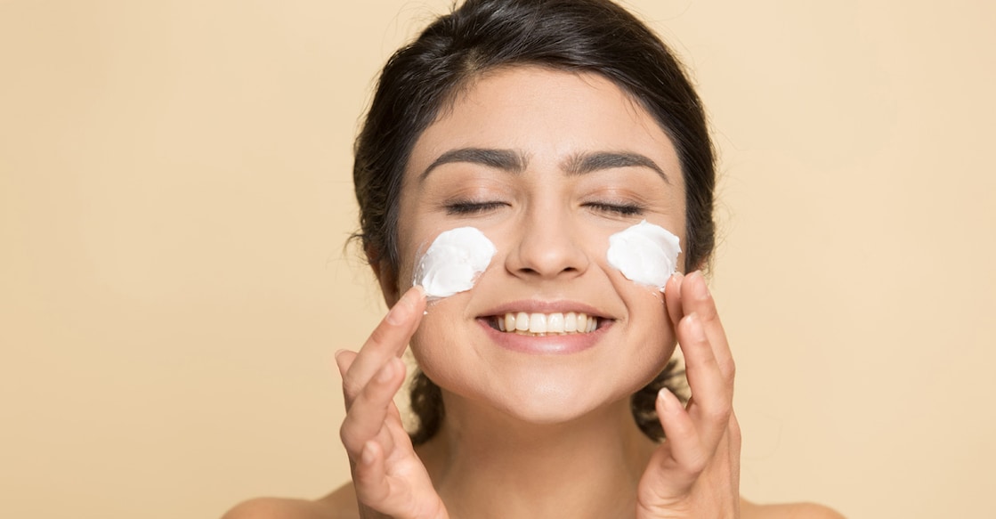  Before buying a product, read the labels to know if this is what your skin actually needs : Shutterstock/fizkes