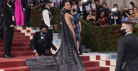 FASHION-MET-GALA FASHION-MET-GALA