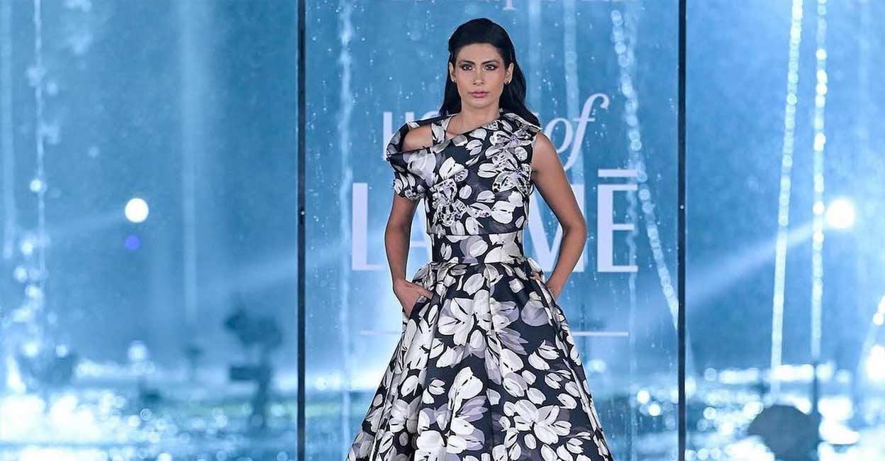 lakme-finalle-02-c A model representing a collection of New York-based designer Bibhu Mohapatra. Photo: Instagram/FDCI