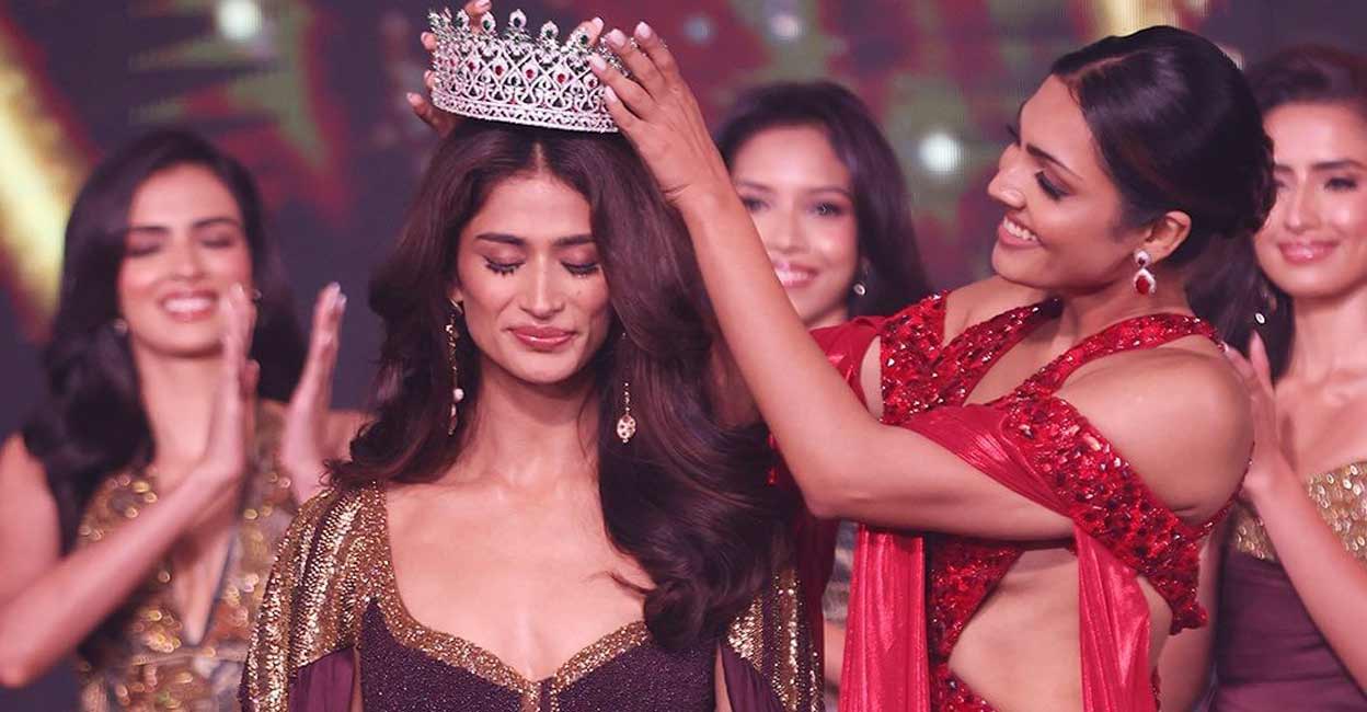 LIVA-MIss-Diva-c Shweta Sharda being crowned LIVA Miss Diva Universe 2023. Image courtesy: Instagram / Shwetasharda