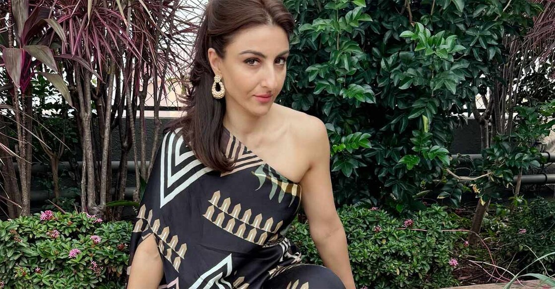Soha Ali Khan says she includes healthy options like almonds, berries, and fruits in her on-the-go snacks. Image courtesy: Instagram