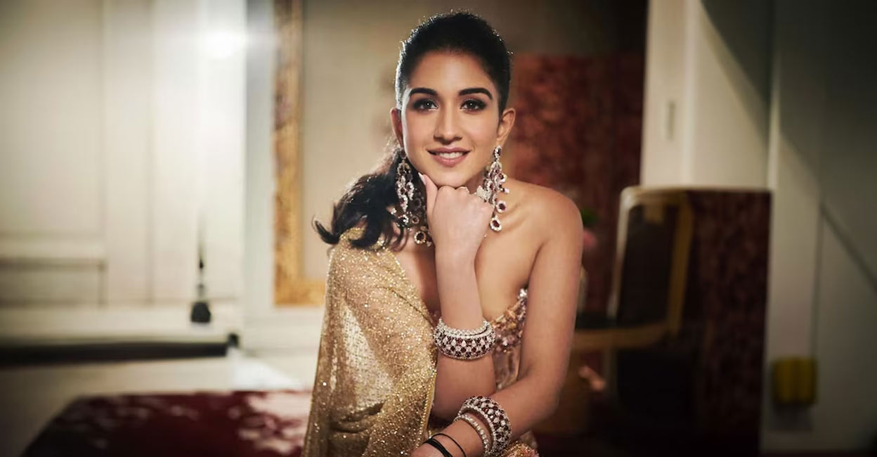 radhika merchant dress designer Radhika Merchant's vidaai outfit is a tribute to India's timeless elegance