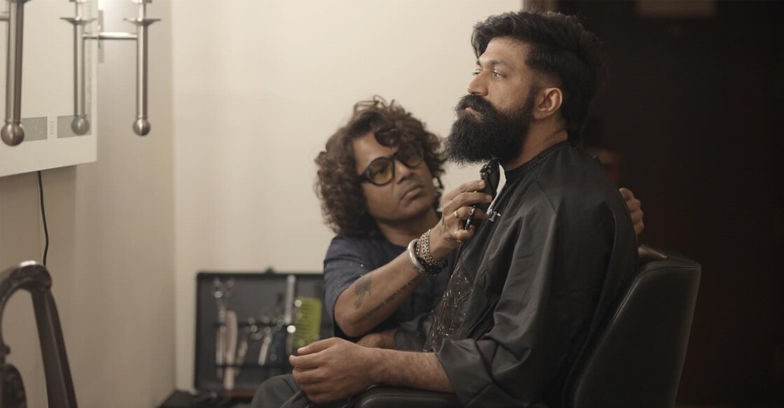 Celebrity hairstylist Alex Vijaykanth revealed that the new style was specially crafted for his character in 'Toxic'. Photo: instagram.com/alex.vijaykanth