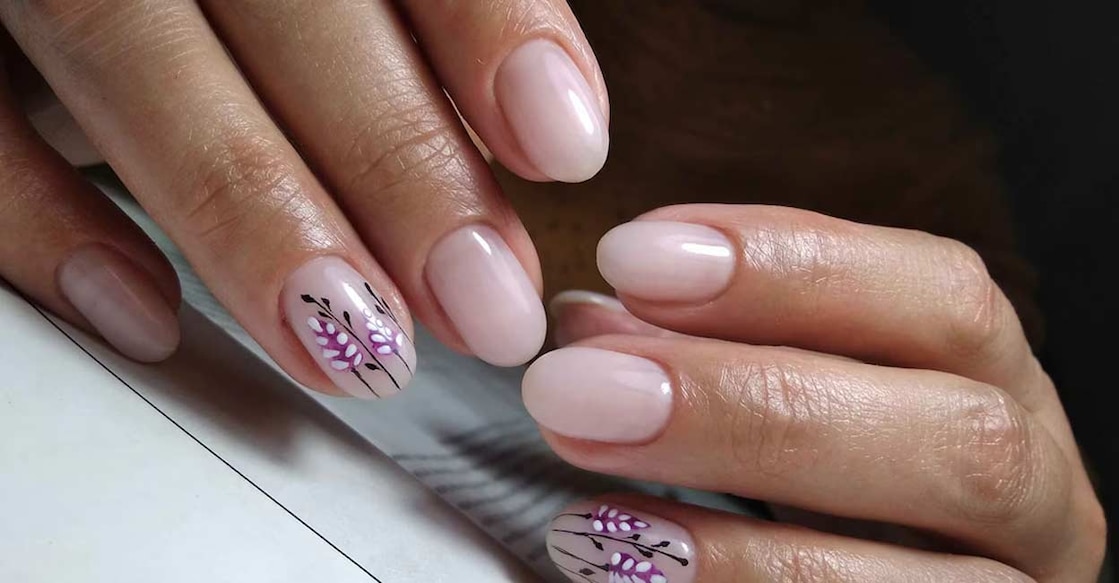 nail-1-c The celebrity-inspired nail look can be achieved at home using simple techniques and readily available products. Image courtesy: wake stream/shutterstock