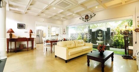 Little Lantern, aka the colonial charm of Elamakkara