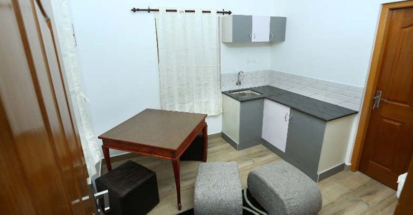 six-lakh-house-04-c six-lakh-house-04-c