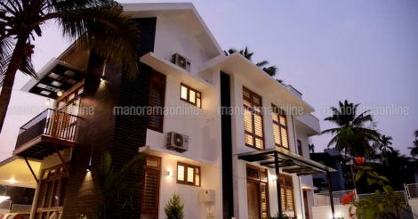 3 verandas and a stunning view from all angles: This Thalassery house is breathtaking