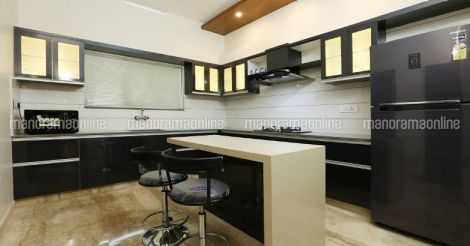 A pristine white Kozhikode house in 17 cents
