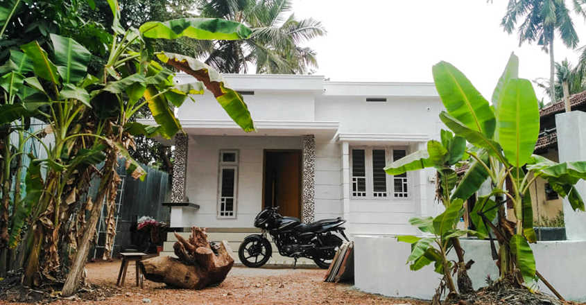This Rs 5 Lakh Elegant House In Manjeri Has All Facilities