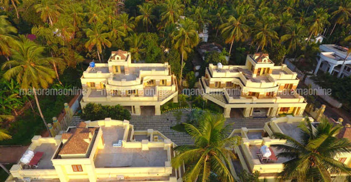 Four house complex in Kannur
