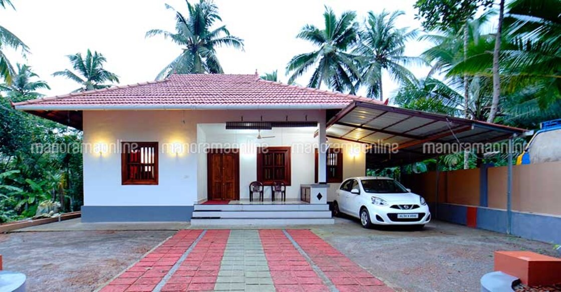 House in Thottilpalam