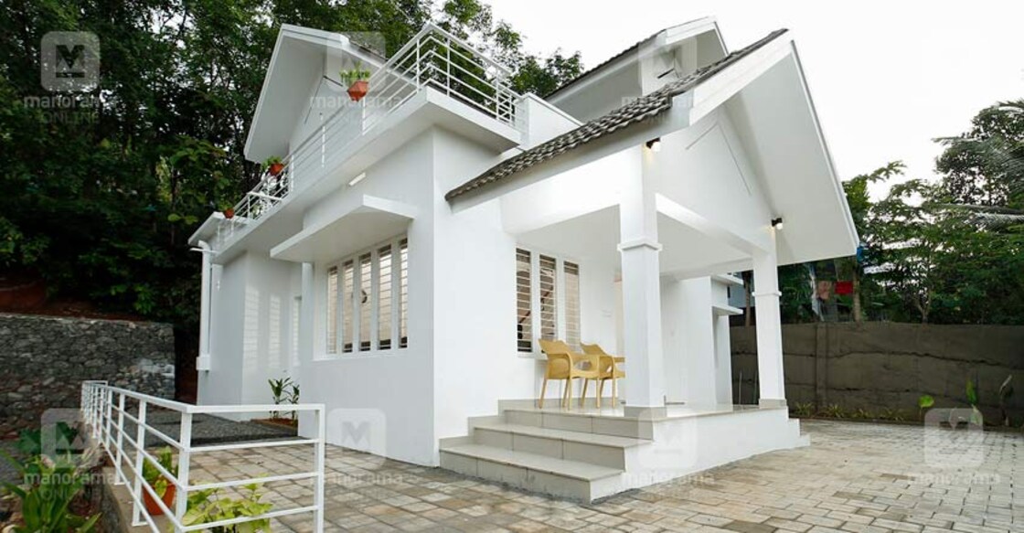 white-house-manjeri