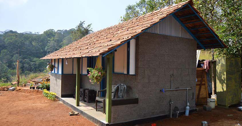 jijo-john-2-lakh-home-02 jijo-john-2-lakh-home-02